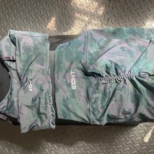 ECHT - camo sports bra and shorts set